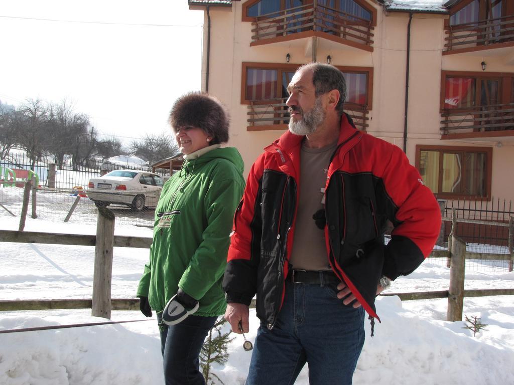 Pension Piatra Craiului モイエチウ・デ・ジョス エクステリア 写真